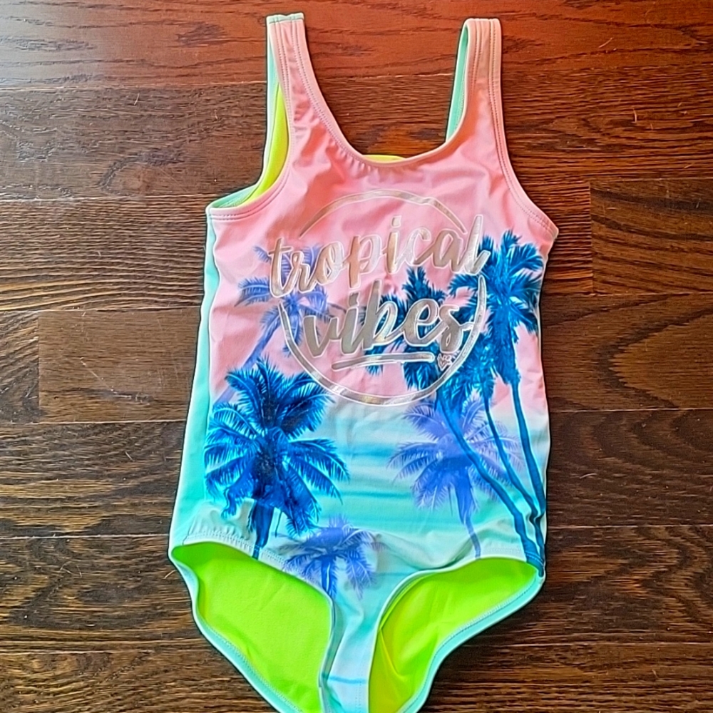 Girls size 7 swim suit from Justice